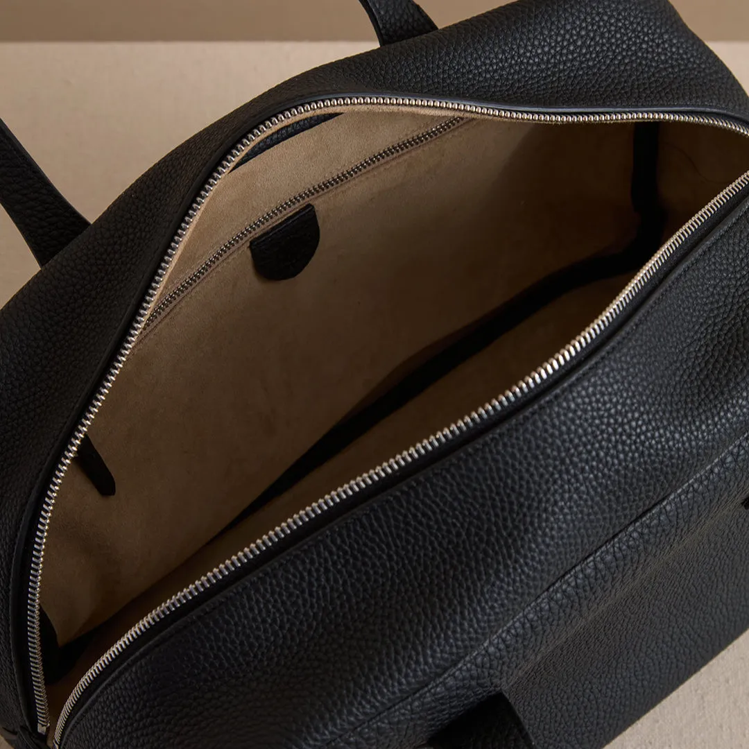 Archer 32 in Black