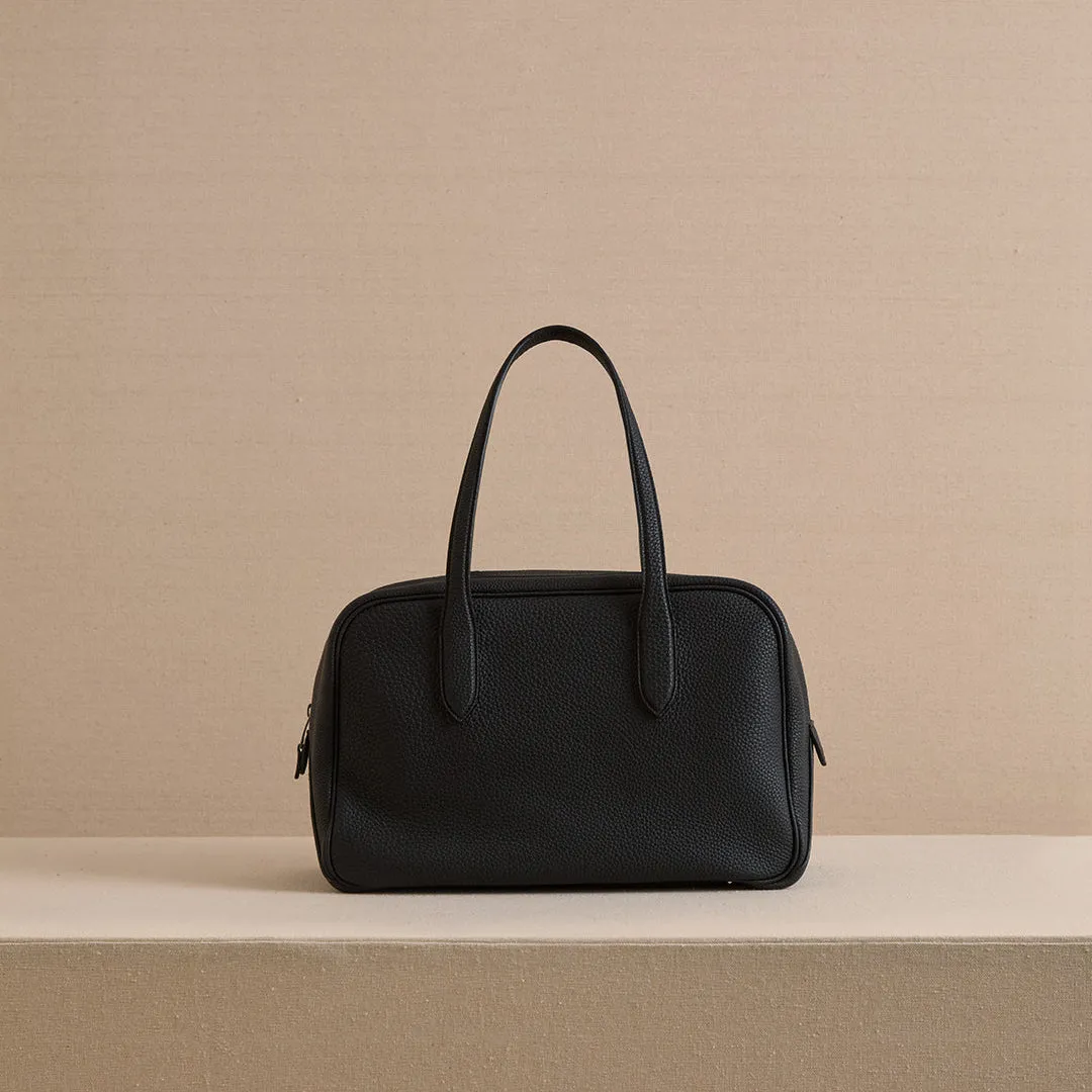 Archer 32 in Black