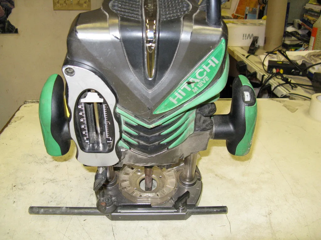 Hitachi M12V2 Plunge Router