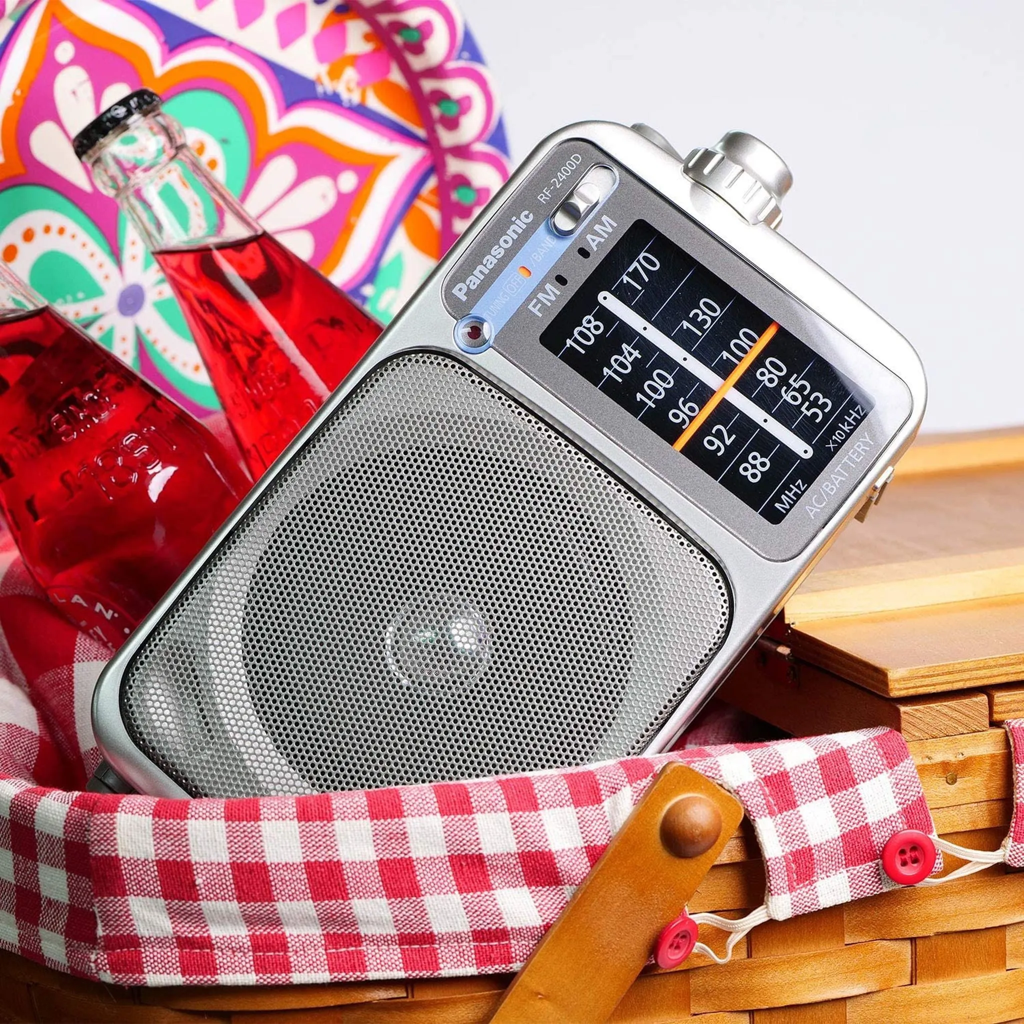 Panasonic Portable AM/FM Radio Silver   AA Batteries   Wired Headphones   Cloth Bundle